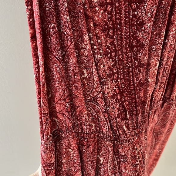 Romper - Picture 2 of 4